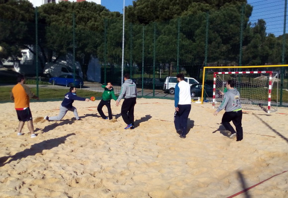 Polidesportivo de Jogos de Praia recebe formação de Andebol 