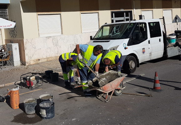 Ação integrada de limpeza e manutenção na Cruz de Pau 