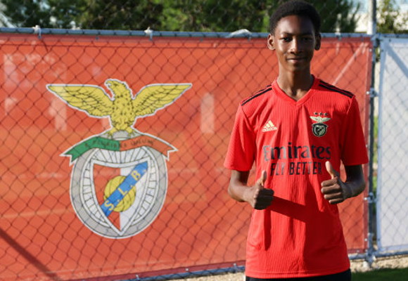 Ex-atleta do CDR do Fogueteiro avança para 8ª época pela Benfica