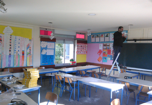 Luzes Led nas Escolas da Freguesia
