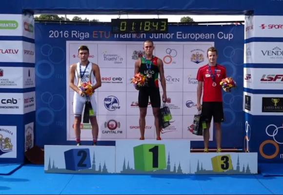 Tiago Leão vence Taça da Europa de Triatlo