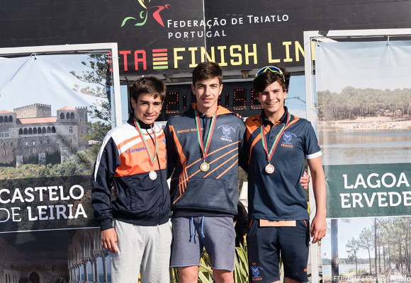 Triatletas da ANA em Abrantes e na Lagoa da Ervideira