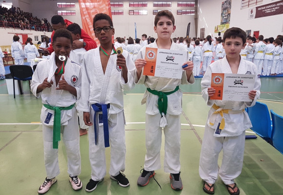 Judocas do CCD Paivas na I Jornada da Juventude 2018 