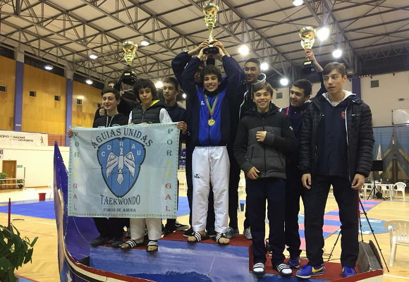 Taekwondo do Águias unidas na Nazaré 
