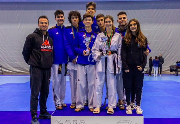 Taekwondo do CDR Águias Unidas vence em Gaia