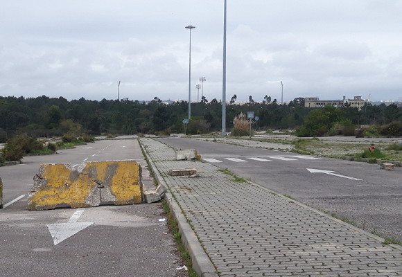 Estacionamento: precisa-se