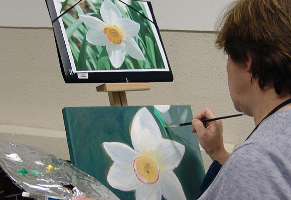 Associação Artes abre inscrições para ateliês de pintura e cerâmica