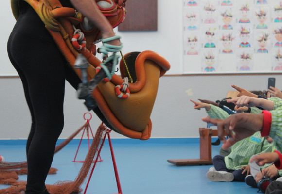 “Num Farol”: lição sobre cooperação em Teatro Infantil