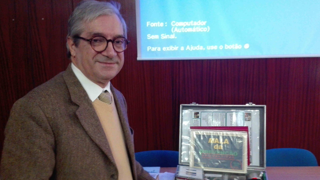 Entrevista com o Psiquiatra Dr. Luís Patrício “Aprender é preciso. Droga é a ignorância”