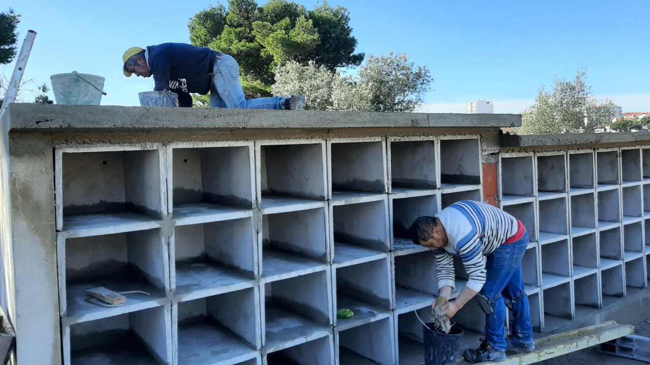 Cemitério de Amora: 80 novos ossários em construção