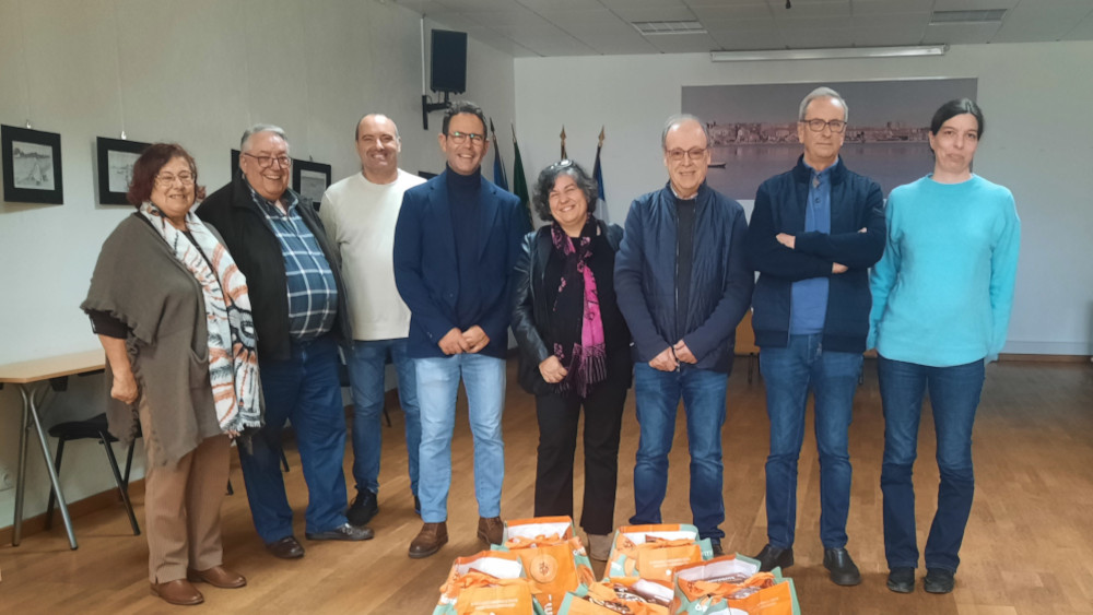 Solidariedade: Lions Club doam cabazes a famílias sinalizadas