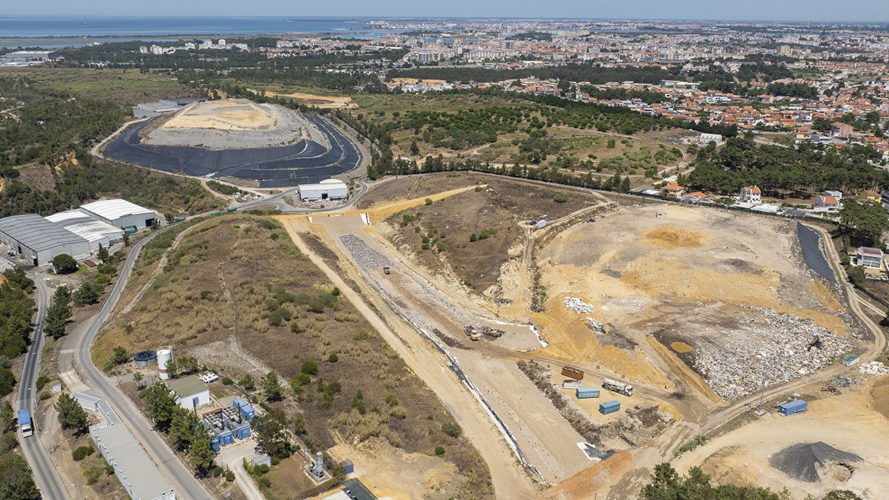 Fórum Seixal +:  Aterro Sanitário no centro de reunião com população