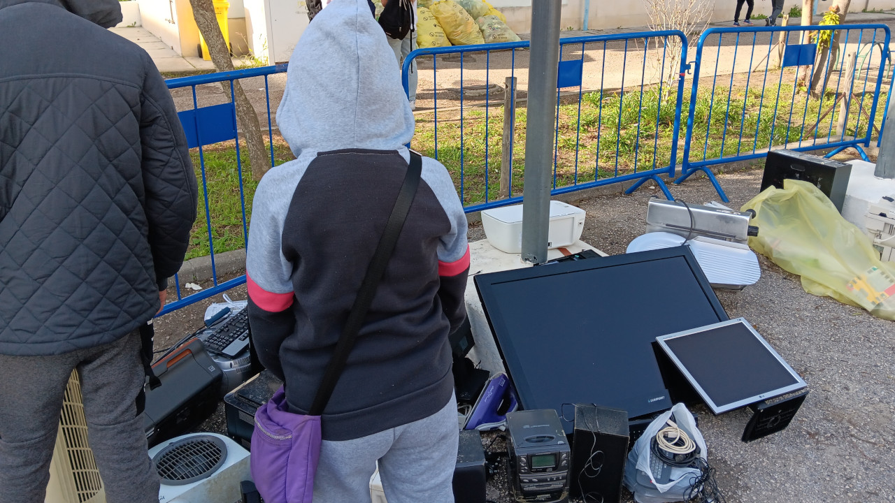 Agrupamento Terras de Larus inicia campanha de Recolha de Equipamentos Elétricos e Eletrónicos