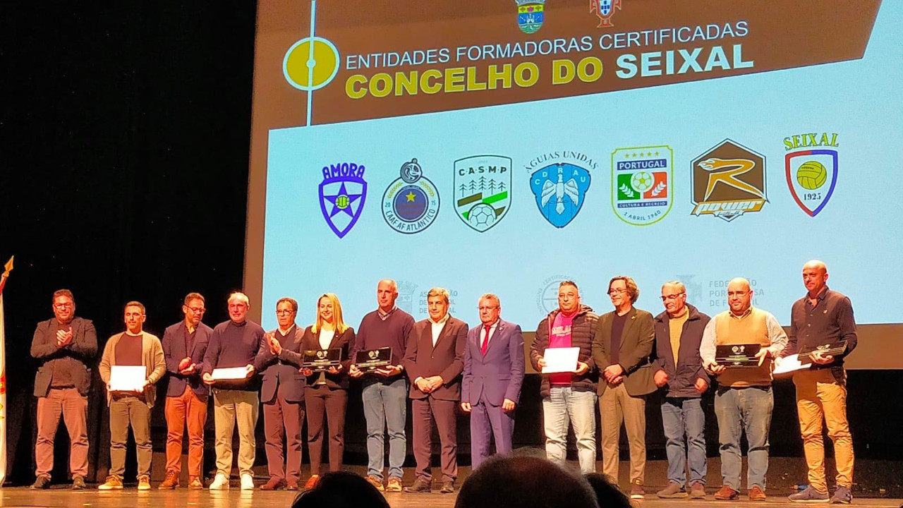Clubes da Amora recebem diplomas de Entidades Formadoras Certificadas