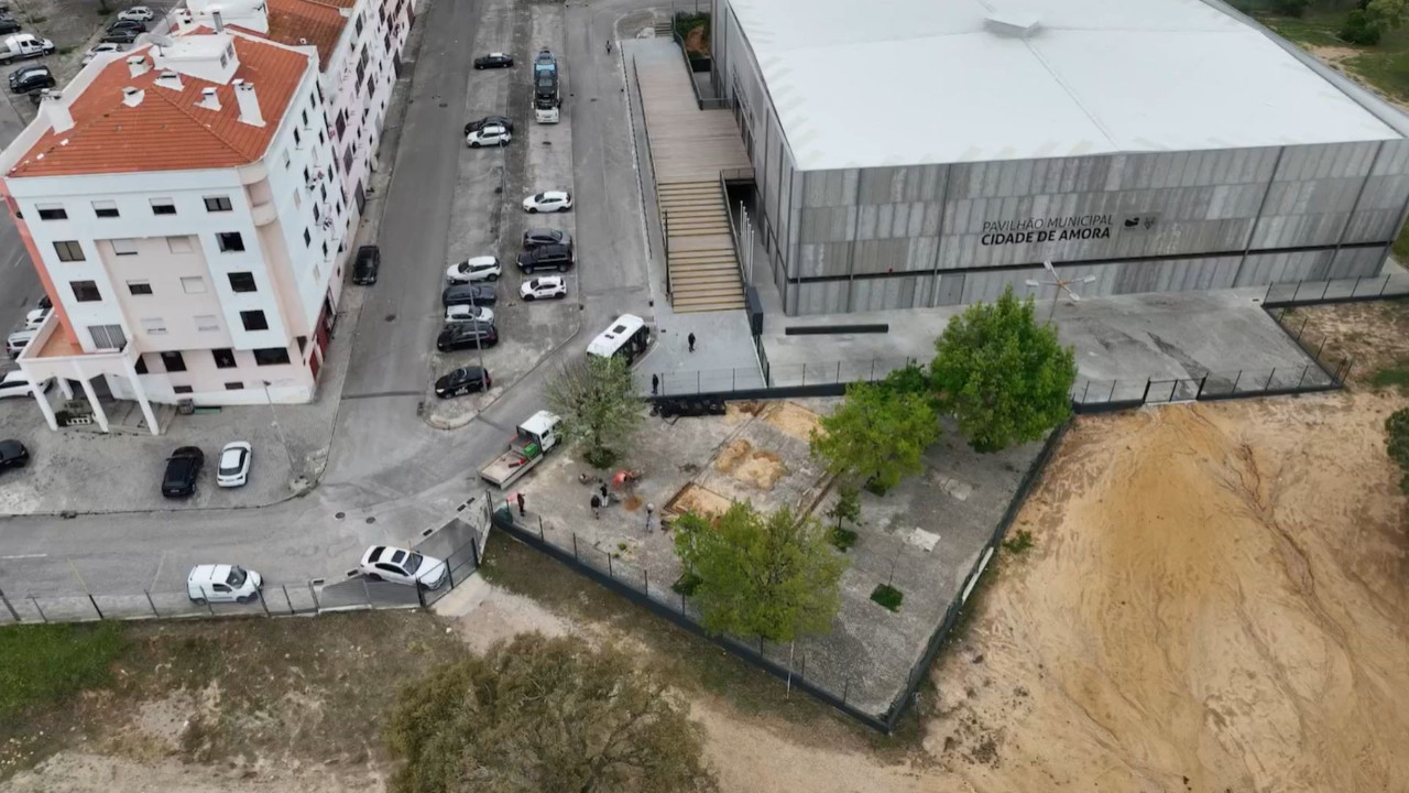 Serrado: obras requalificam zona de jogo e recreio