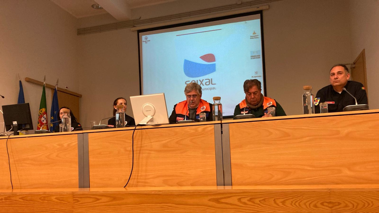 Executivo de Amora participa em sessão de esclarecimento em Dia Internacional da Proteção Civil