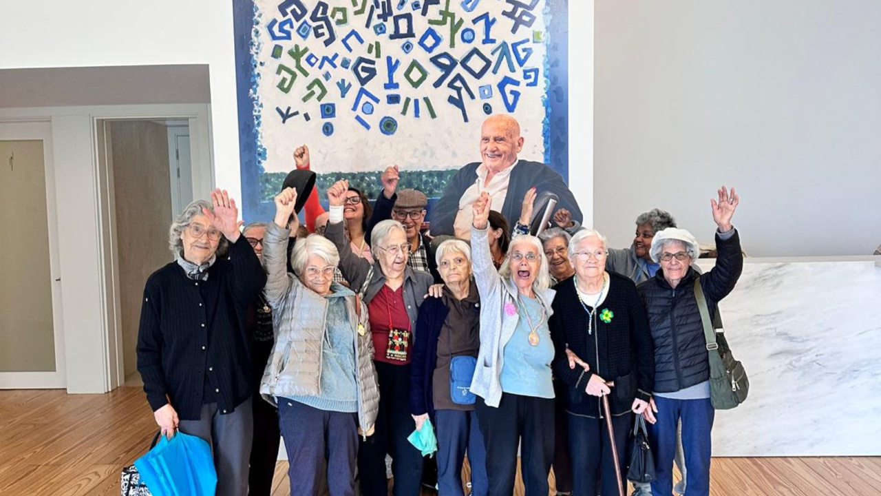 Amora +65: Utentes da ARIFA visitam exposição Um Infinito Lugar de Luz