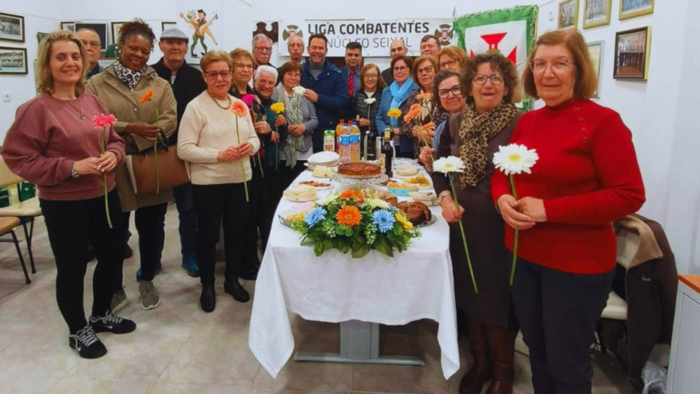 Liga de Combatentes homenageia Mulheres em Chá das Cinco