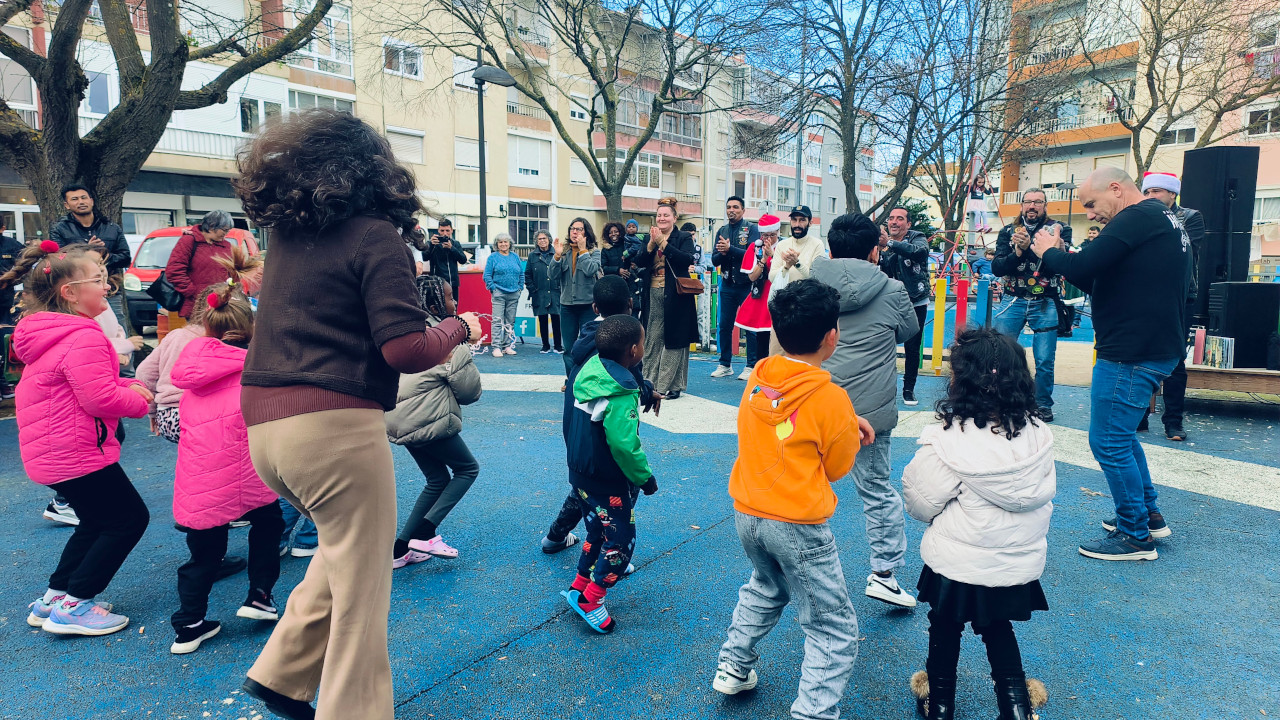 Natal no Bairro voltou a unir gerações no Jardim Bento de Jesus Caraça