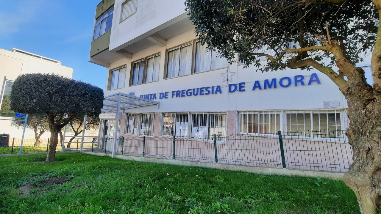 Estacionamento e acessos condicionados na zona da Medideira e Batateiro