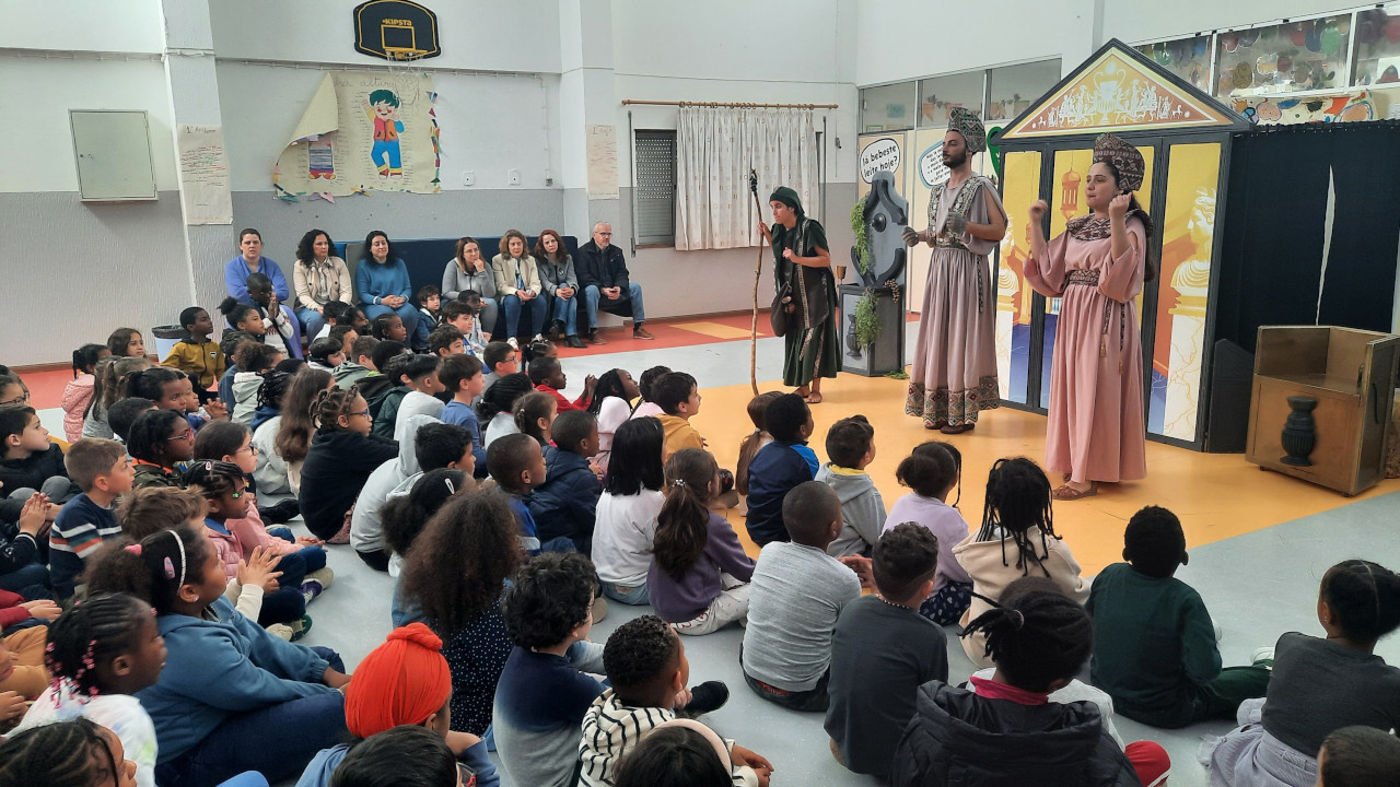 Teatro nas Escolas