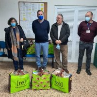 Lions Clube do Seixal Miratejo entrega cabazes